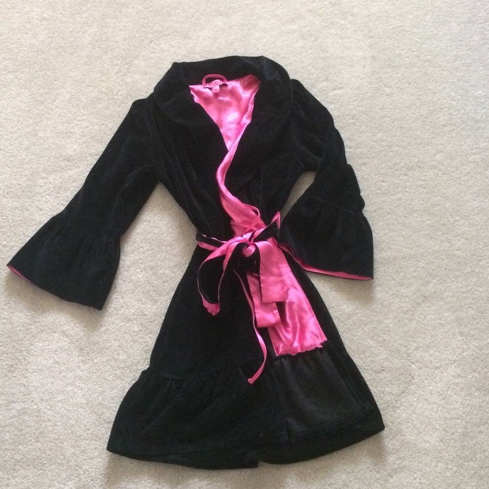 Betsey Johnson  Black Robe